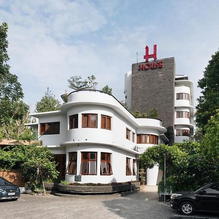 万隆 桑库里安旅馆酒店 外观 照片